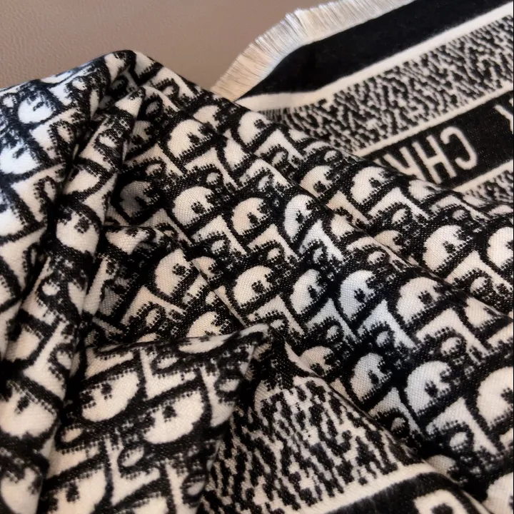 スーパーコピー ディオール マフラー