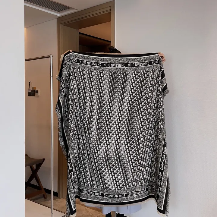 スーパーコピー ディオール マフラー