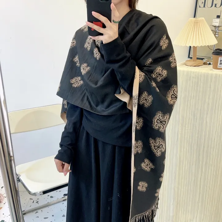 スーパーコピー セリーヌ マフラー