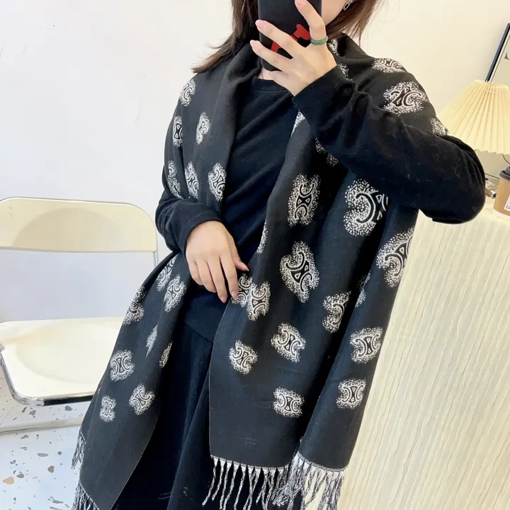 スーパーコピー セリーヌ マフラー