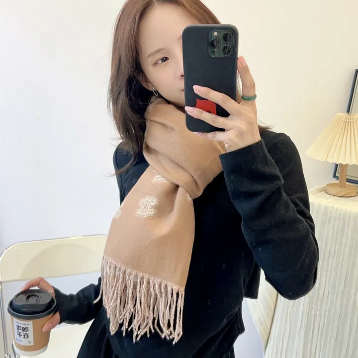 スーパーコピー セリーヌ マフラー