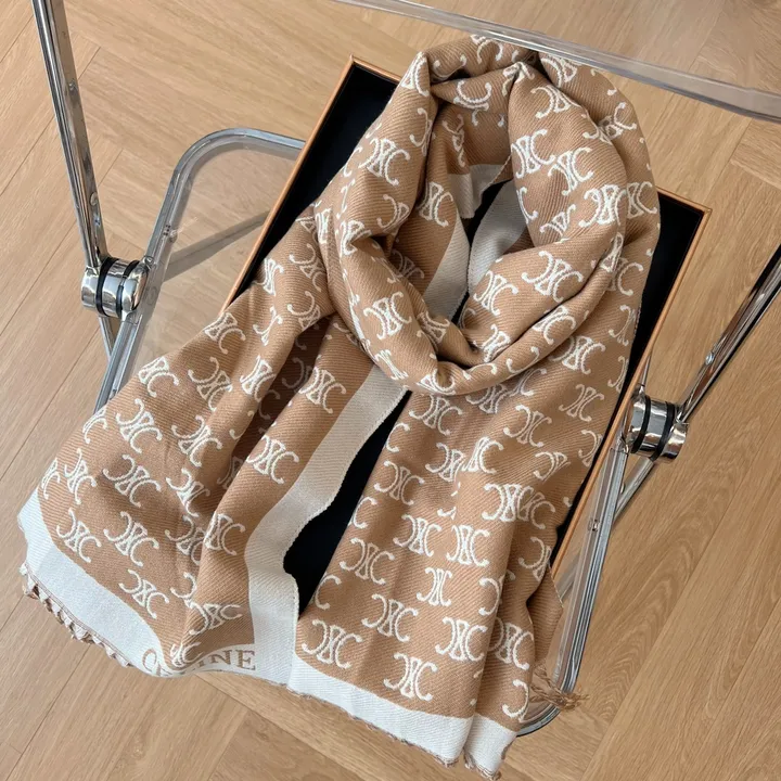 スーパーコピー セリーヌ マフラー