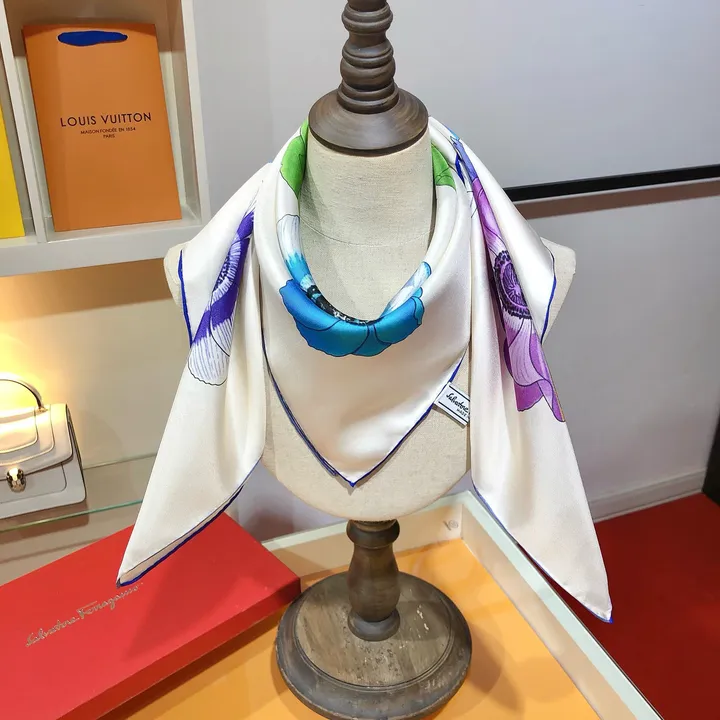 スーパーコピー フェラガモ マフラー