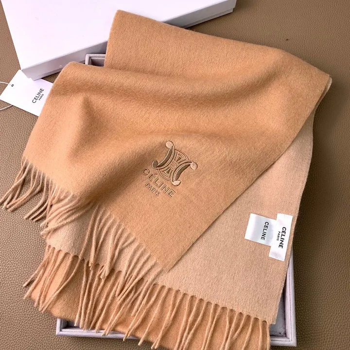 スーパーコピー セリーヌ マフラー