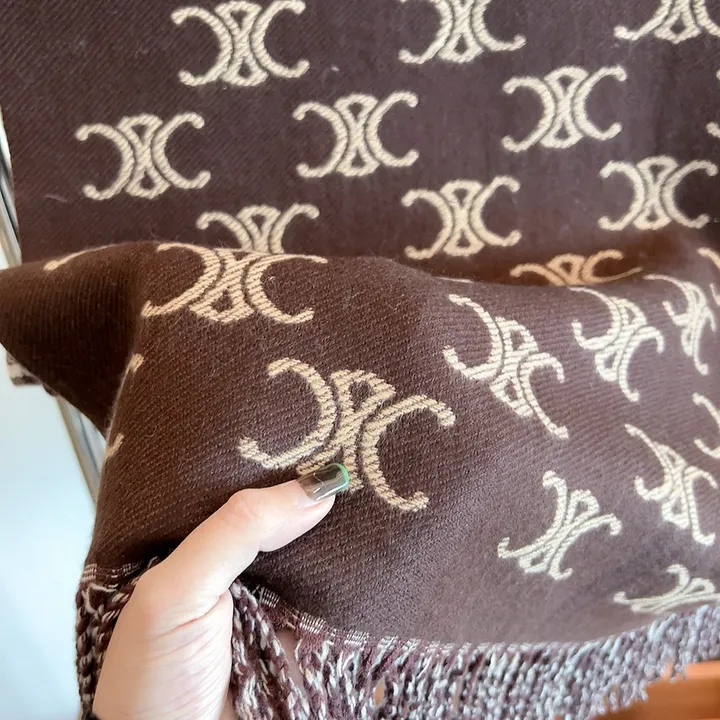 スーパーコピー セリーヌ マフラー