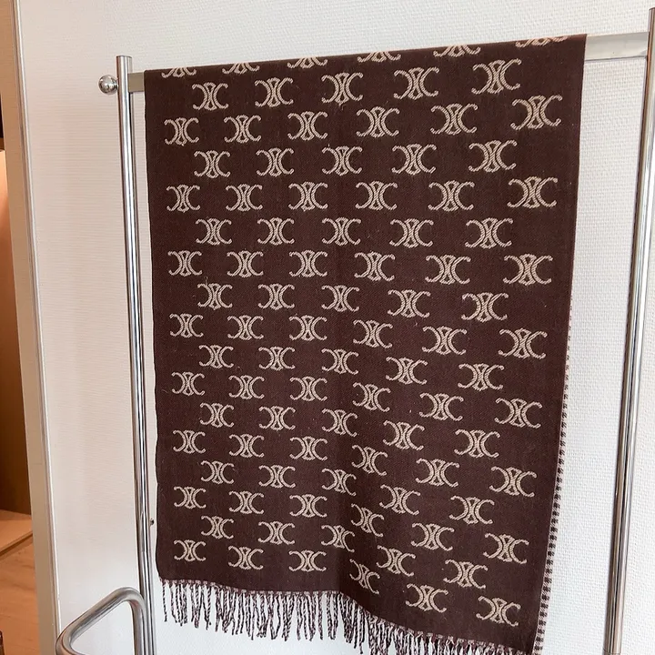 スーパーコピー セリーヌ マフラー