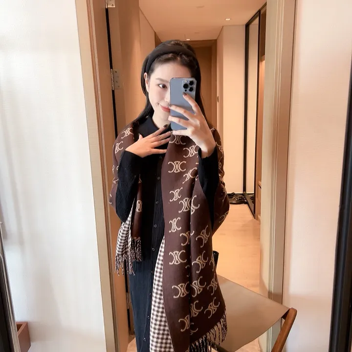 スーパーコピー セリーヌ マフラー