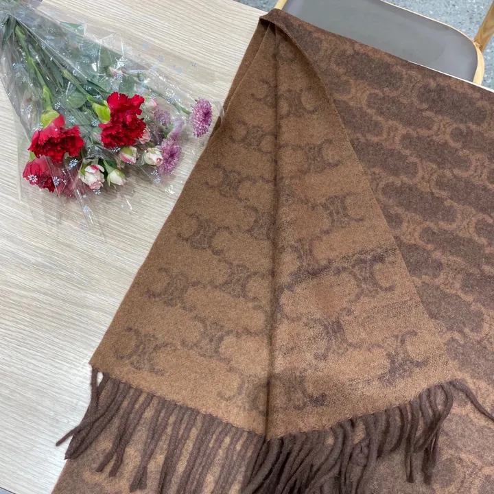 スーパーコピー セリーヌ マフラー