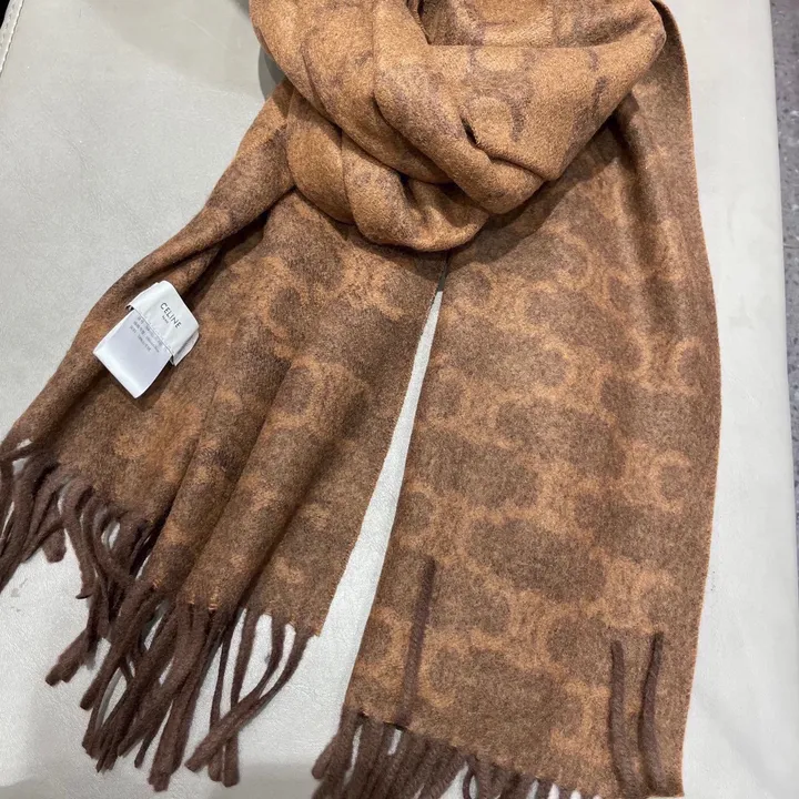 スーパーコピー セリーヌ マフラー