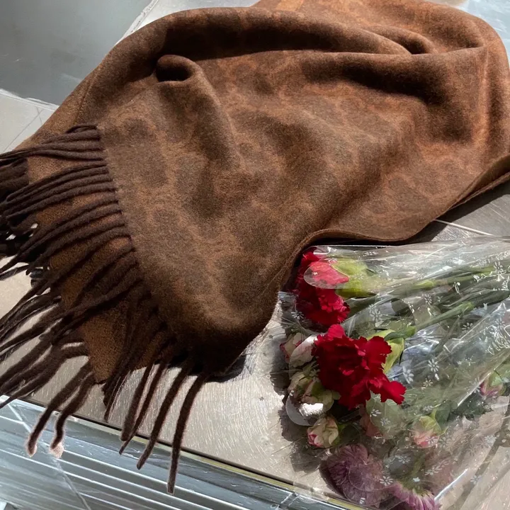 スーパーコピー セリーヌ マフラー