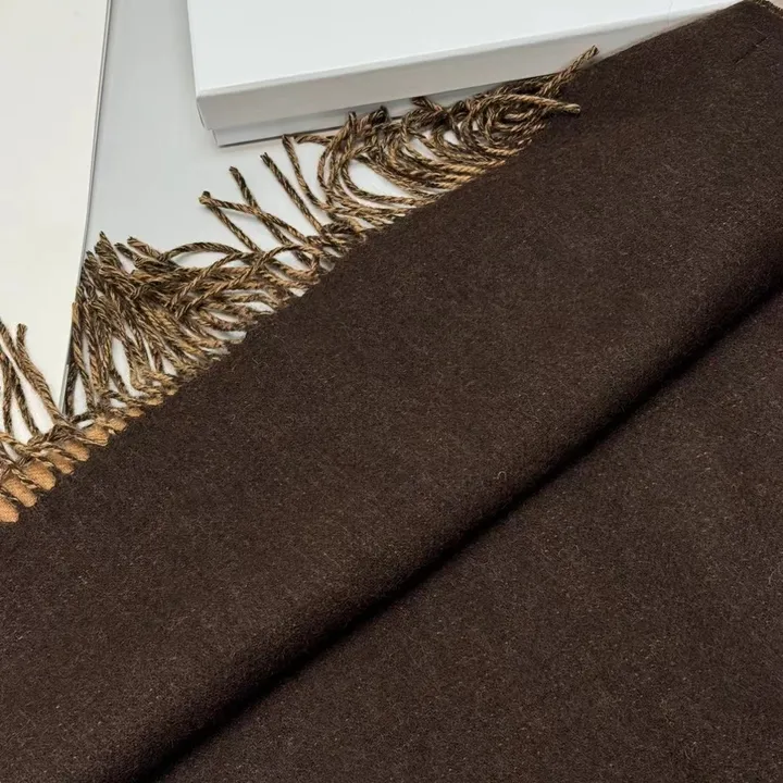 スーパーコピー ヴィヴィアン・ウエストウッド マフラー