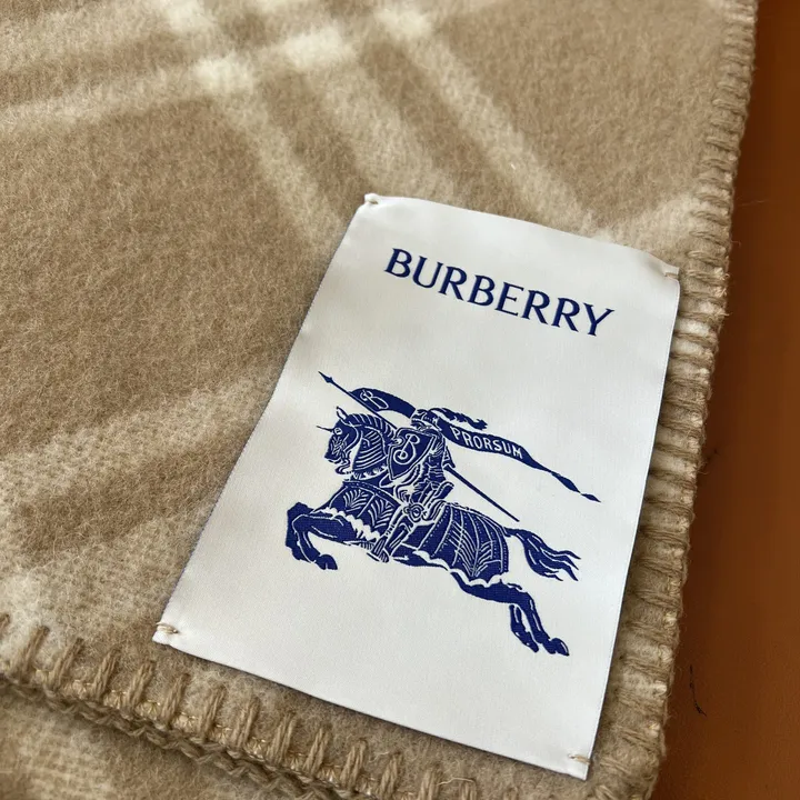 スーパーコピー バーバリー ス マフラー