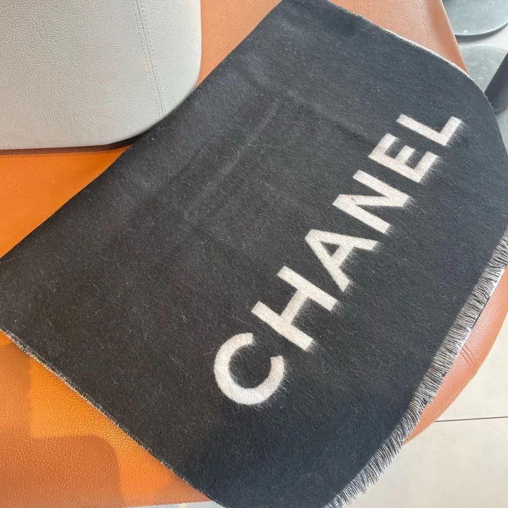 スーパーコピー シャネル マフラー