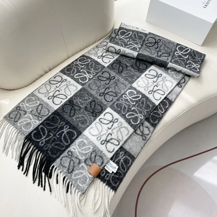 スーパーコピー ロエベ マフラー