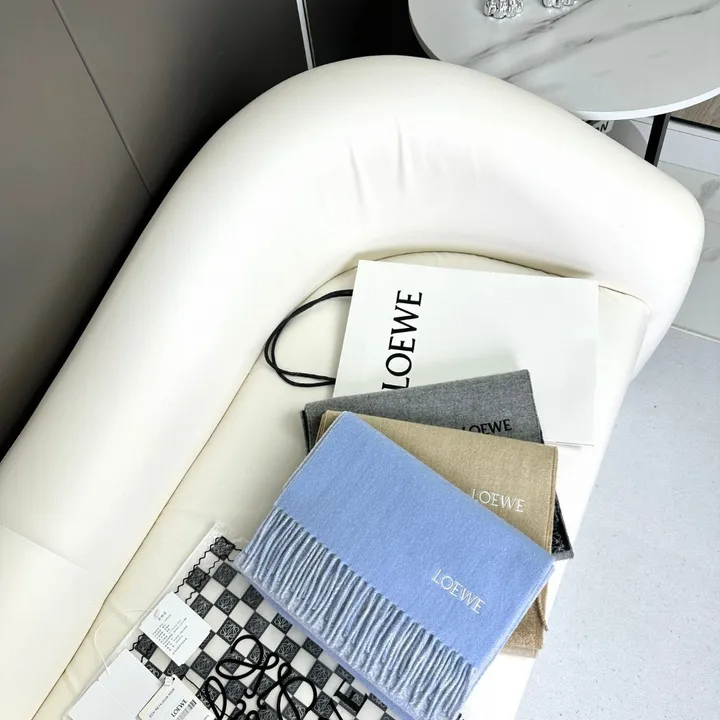 スーパーコピー ロエベ マフラー