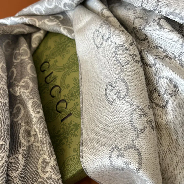 スーパーコピー グッチ マフラー