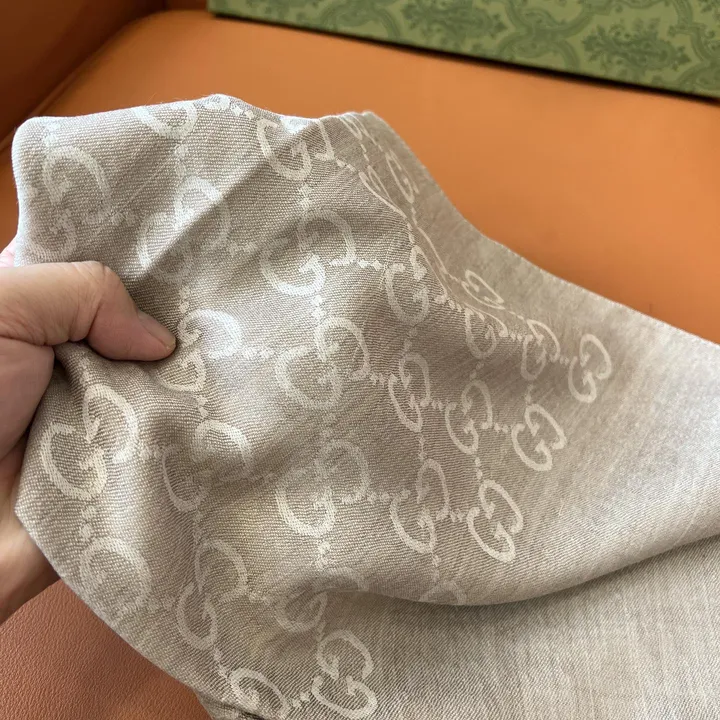 スーパーコピー グッチ マフラー