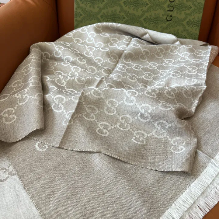 スーパーコピー グッチ マフラー