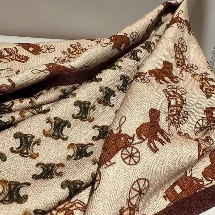 スーパーコピー セリーヌ マフラー