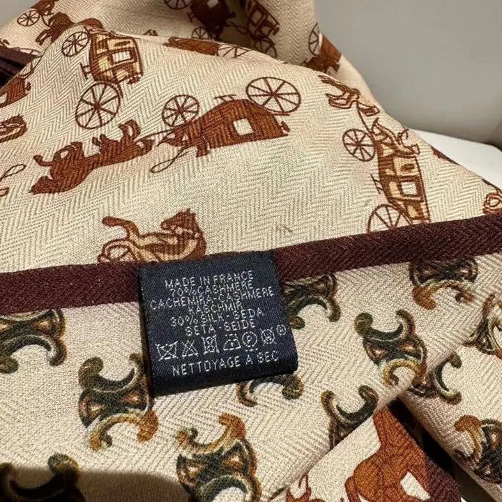 スーパーコピー セリーヌ マフラー