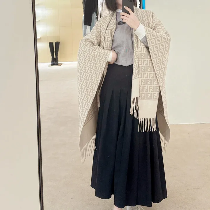 スーパーコピー フェンディ マフラー