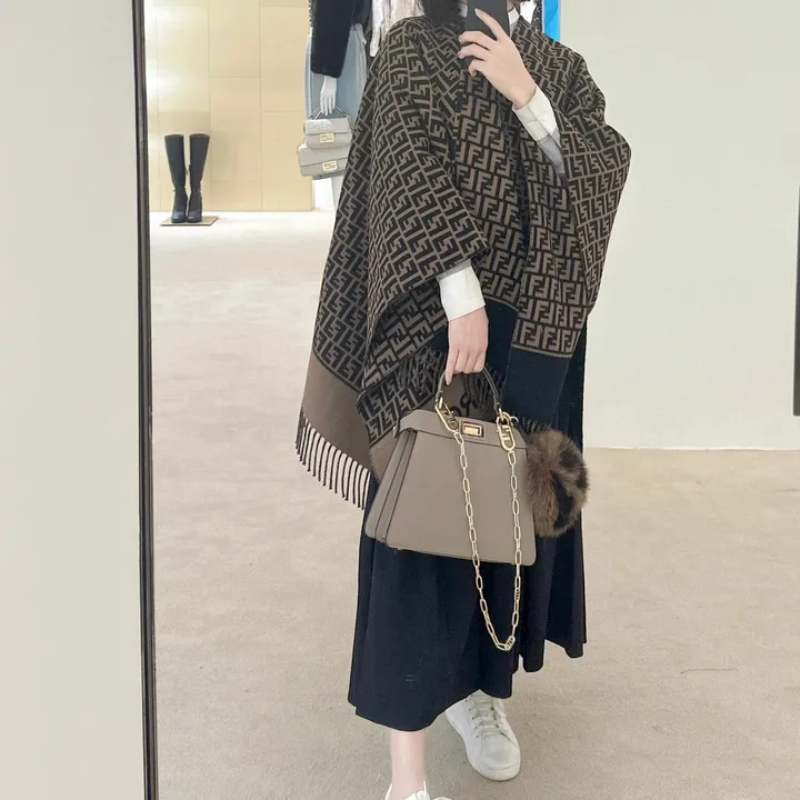 スーパーコピー フェンディ マフラー