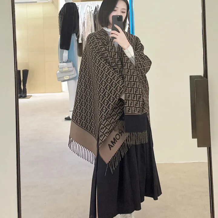 スーパーコピー フェンディ マフラー