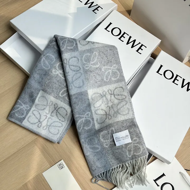 スーパーコピー ロエベ マフラー