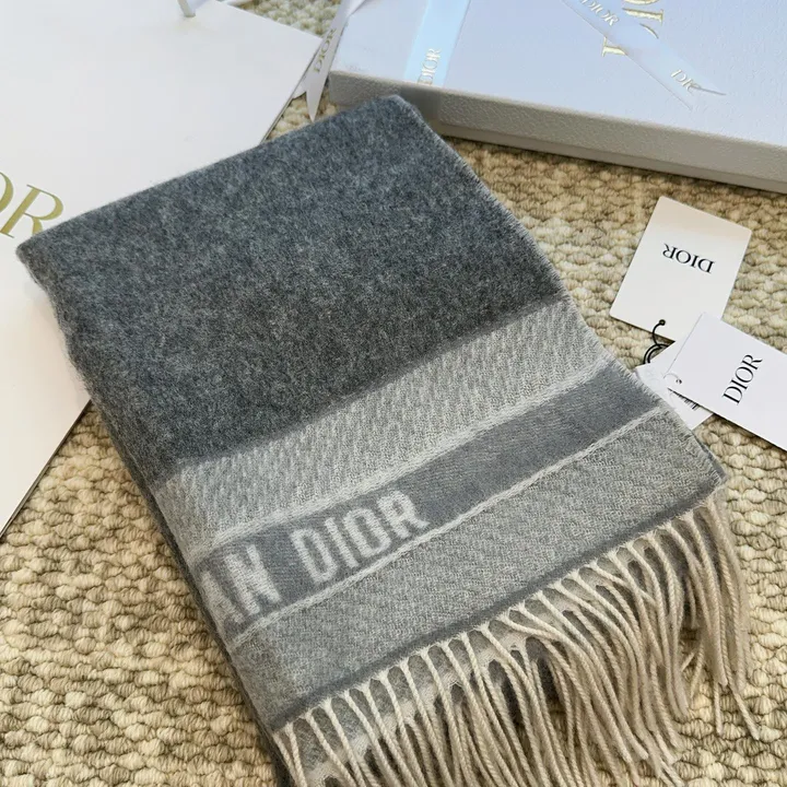 スーパーコピー ディオール マフラー