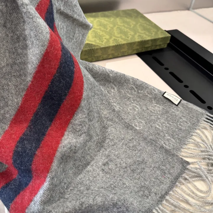 スーパーコピー ルイヴィトン マフラー