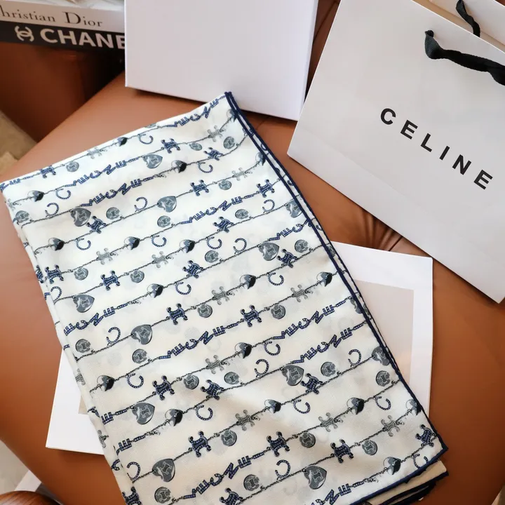 スーパーコピー セリーヌ マフラー