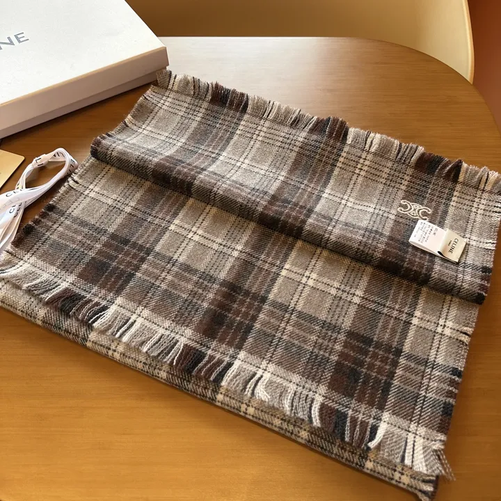 スーパーコピー セリーヌ マフラー