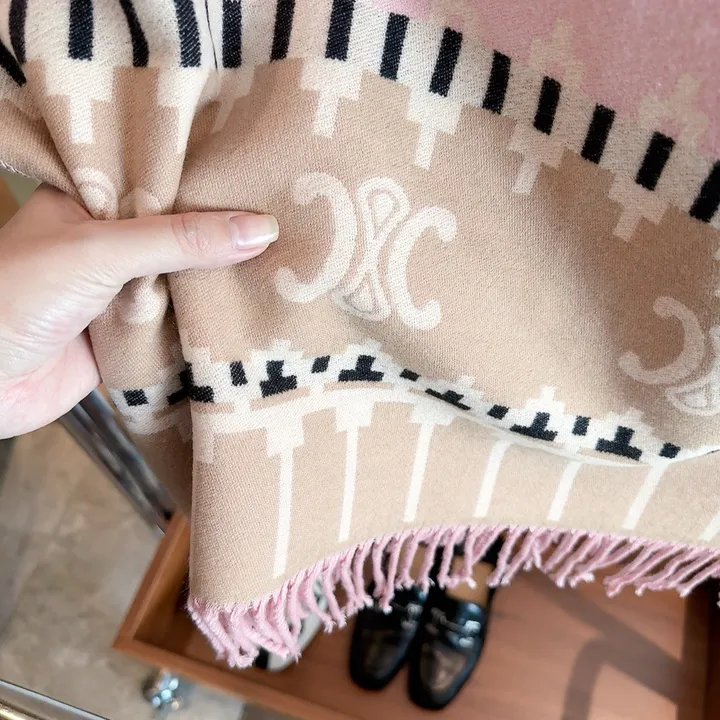 スーパーコピー セリーヌ マフラー