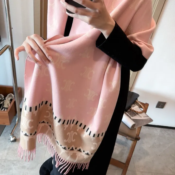 スーパーコピー セリーヌ マフラー