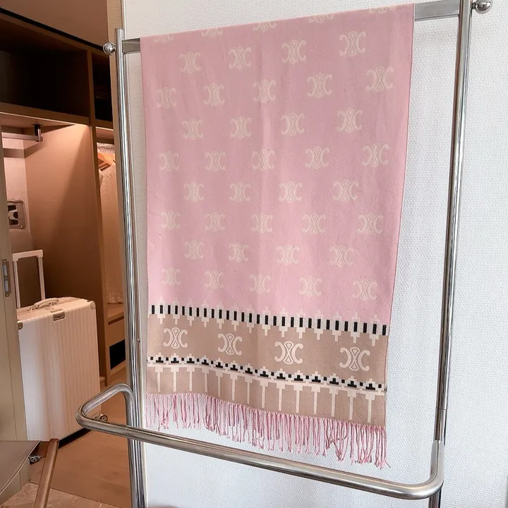 スーパーコピー セリーヌ マフラー