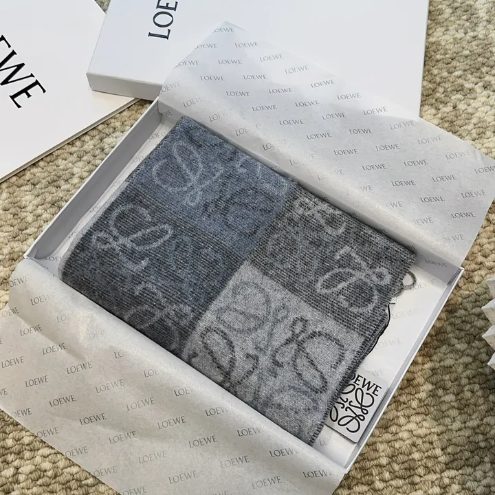 スーパーコピー ロエベ マフラー