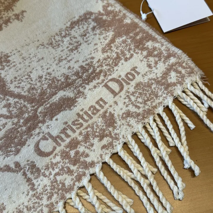 スーパーコピー ディオール マフラー