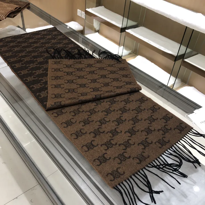 スーパーコピー セリーヌ マフラー