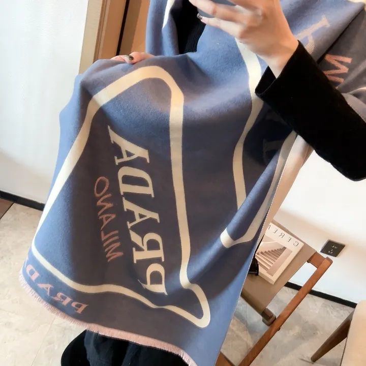 スーパーコピー プラダ マフラー