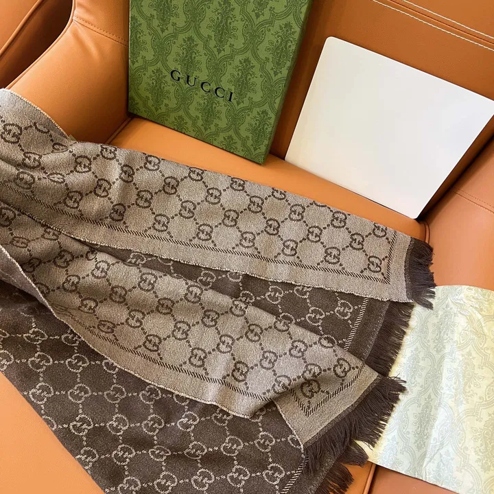 スーパーコピー グッチ マフラー