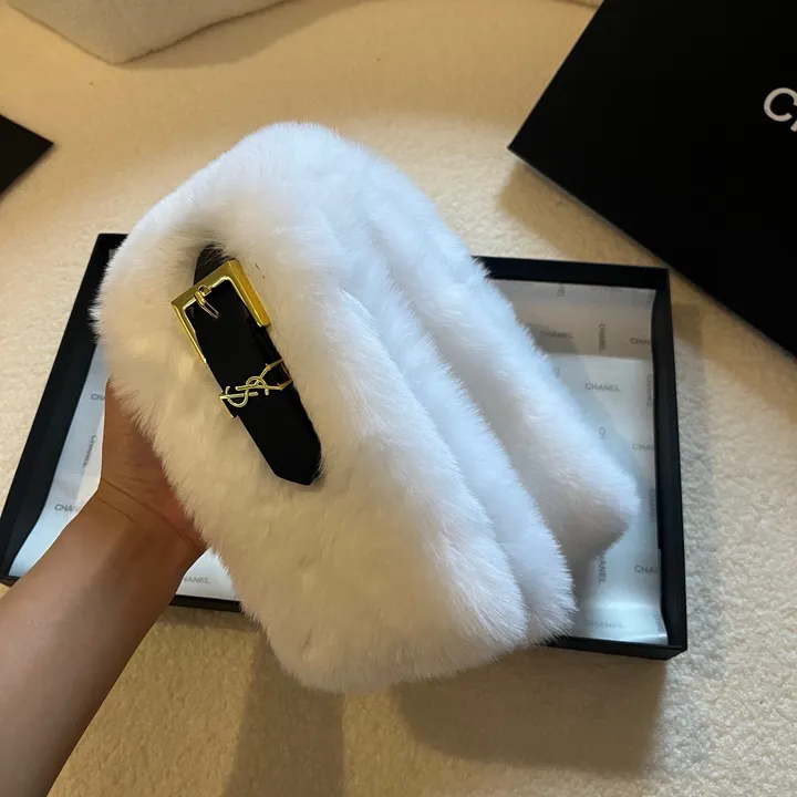 スーパーコピー バレンシアガ マフラー