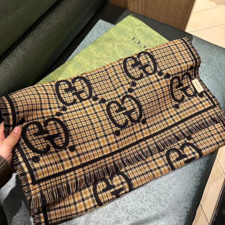 スーパーコピー グッチ マフラー