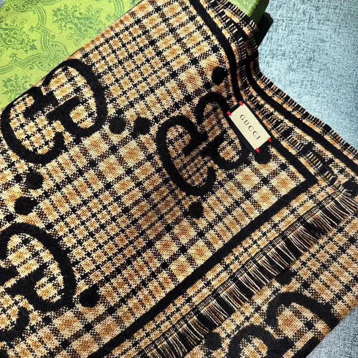 スーパーコピー グッチ マフラー