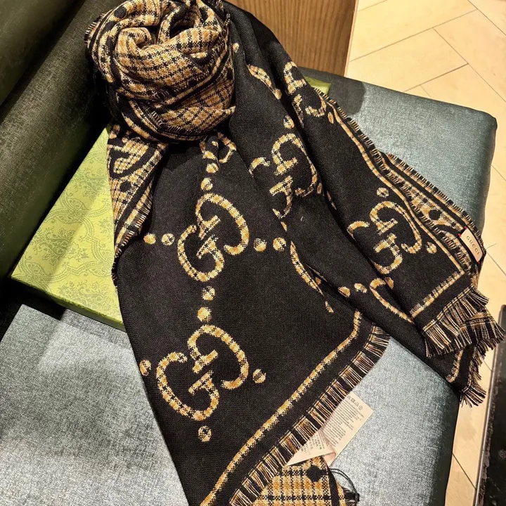 スーパーコピー グッチ マフラー