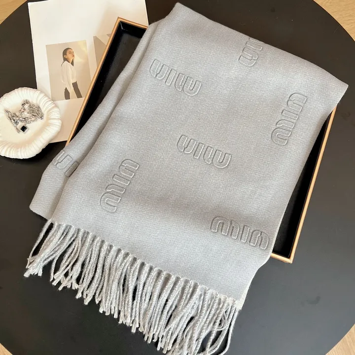 スーパーコピー ミュウミュウ マフラー