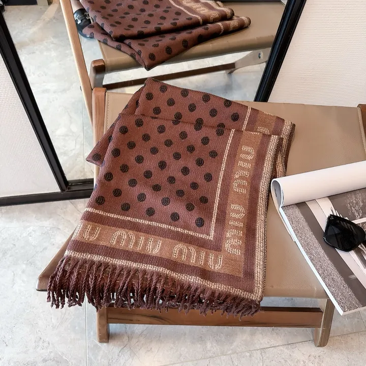 スーパーコピー ミュウミュウ マフラー