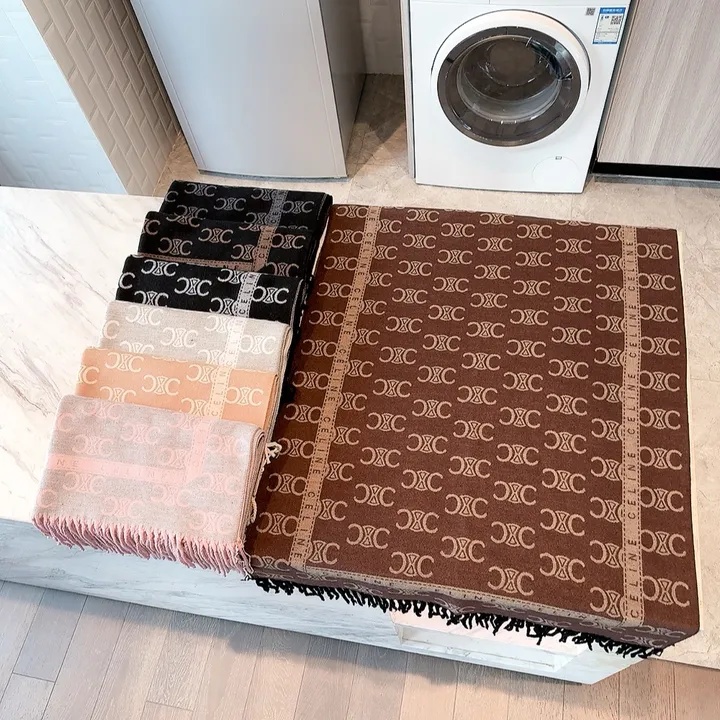 スーパーコピー セリーヌ マフラー