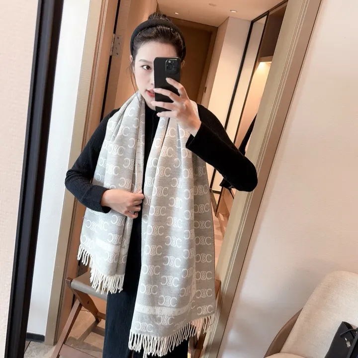 スーパーコピー セリーヌ マフラー