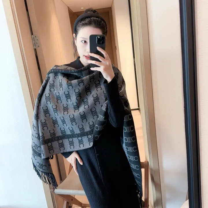 スーパーコピー セリーヌ マフラー