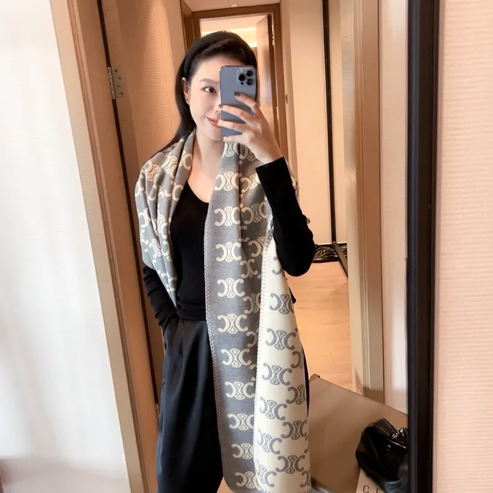 スーパーコピー セリーヌ マフラー